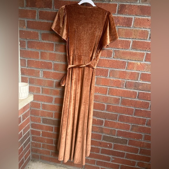 BALTIC BORN Calvin Velvet Wrap Dress - Picture 8 of 9